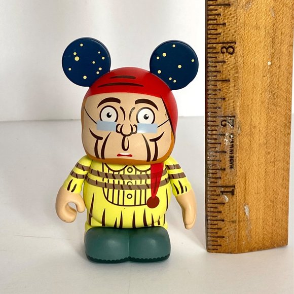 Disney Vinylmation MAN IN THE WELL Pirates Caribbean Series 1 Signed 3in Figure - Picture 8 of 9